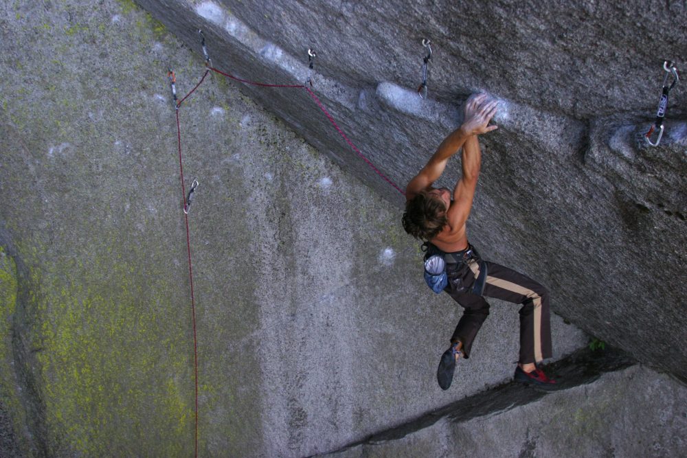 Chris Sharma encadena Dreamcatcher9a en Squamish – Canadá