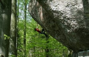 “Una obra maestra” Adam Ondra realiza Action Direct 9a