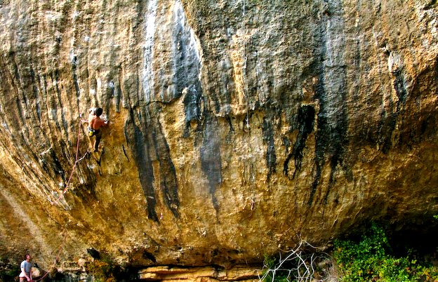 First Round First Minute 9b cerrado por Chris Sharma en Margalef