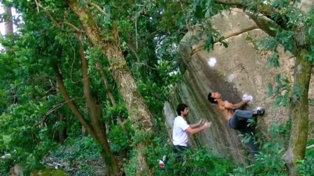 Video de escalada boulder en Sintra