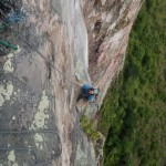 Alfredo Zubillaga en Fuga Hospitalaria 5.12c/d – L15 550 metros en el Tepuy Upuigma