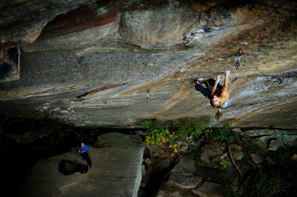 Sasha DiGiulian en Pure imagination 9a - foto Keith Ladzinski