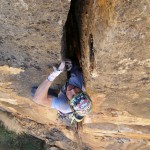 Marco Jubes abriendo uno de los primeros largos Costa brava 8a - Foto Edu Marin