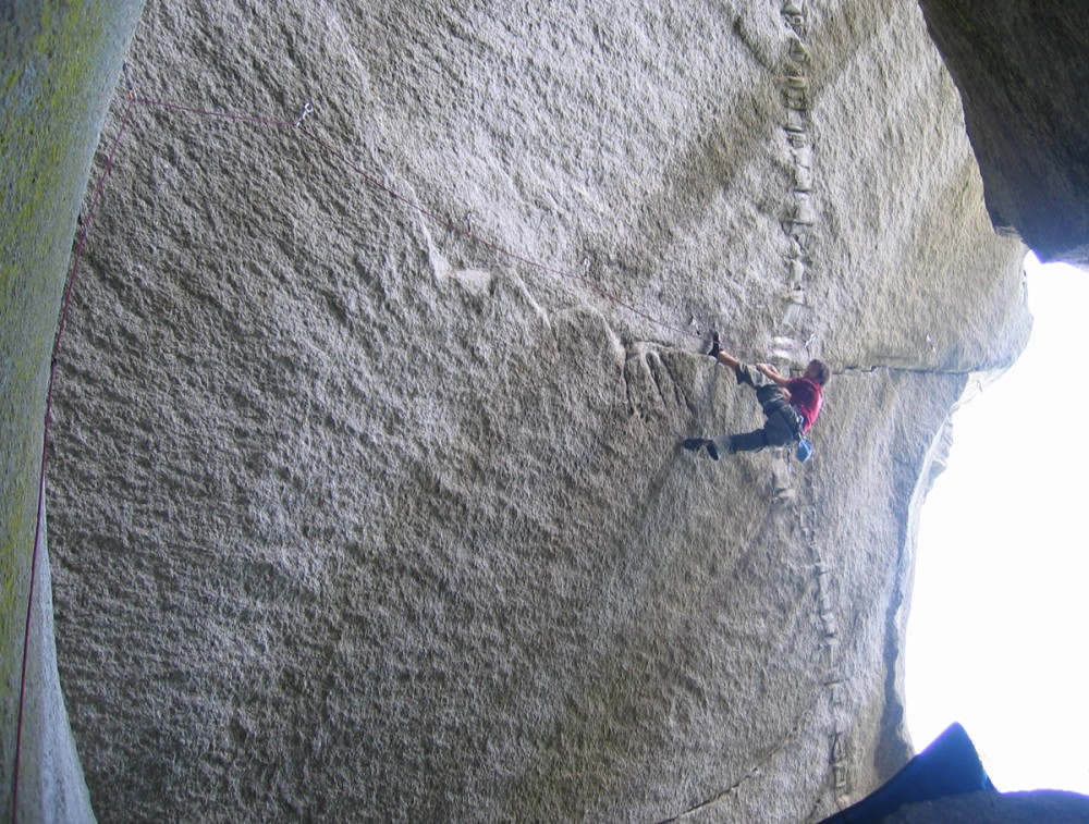 Chris Sharma en Dreamcatcher 9a - Petzl RocTrip Scuamish 2005