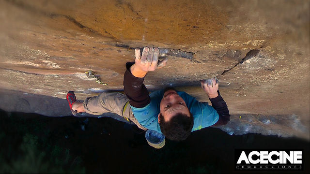 Video escalada deportiva Tomas Ravanal en FA Gecko 8a+/b en Chile