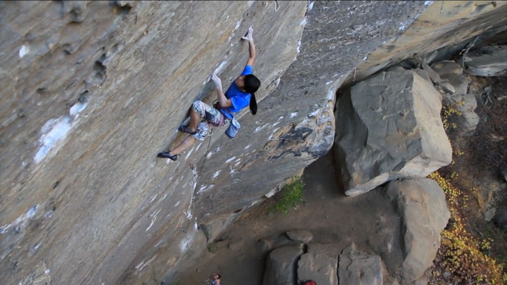 Video de escalada Ashima Shiraishi en Souther Smoke 8c+ y Lucifer 8c+