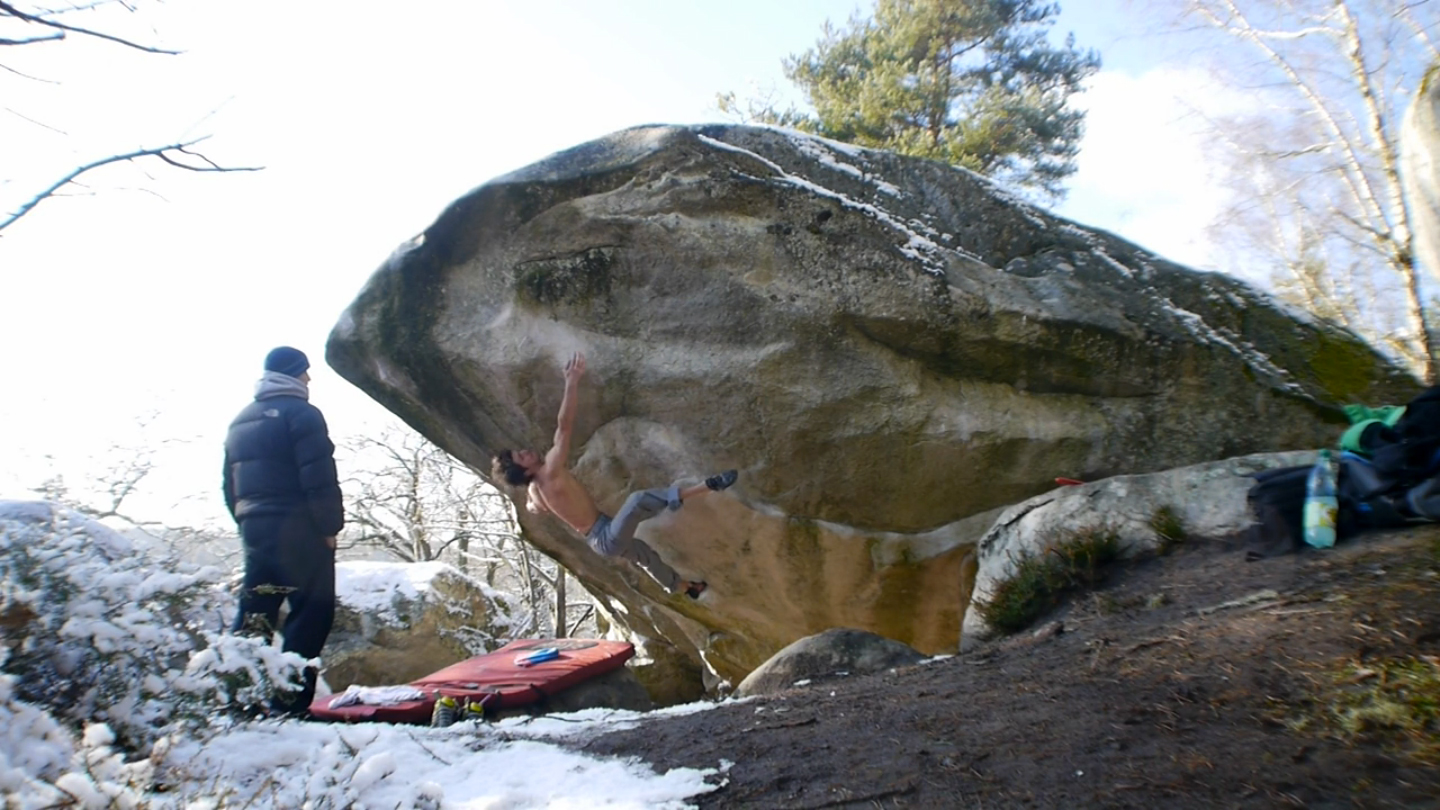 Video de escalada Boulder Guillaume Glairon en The big island 8c en Fontainebleau