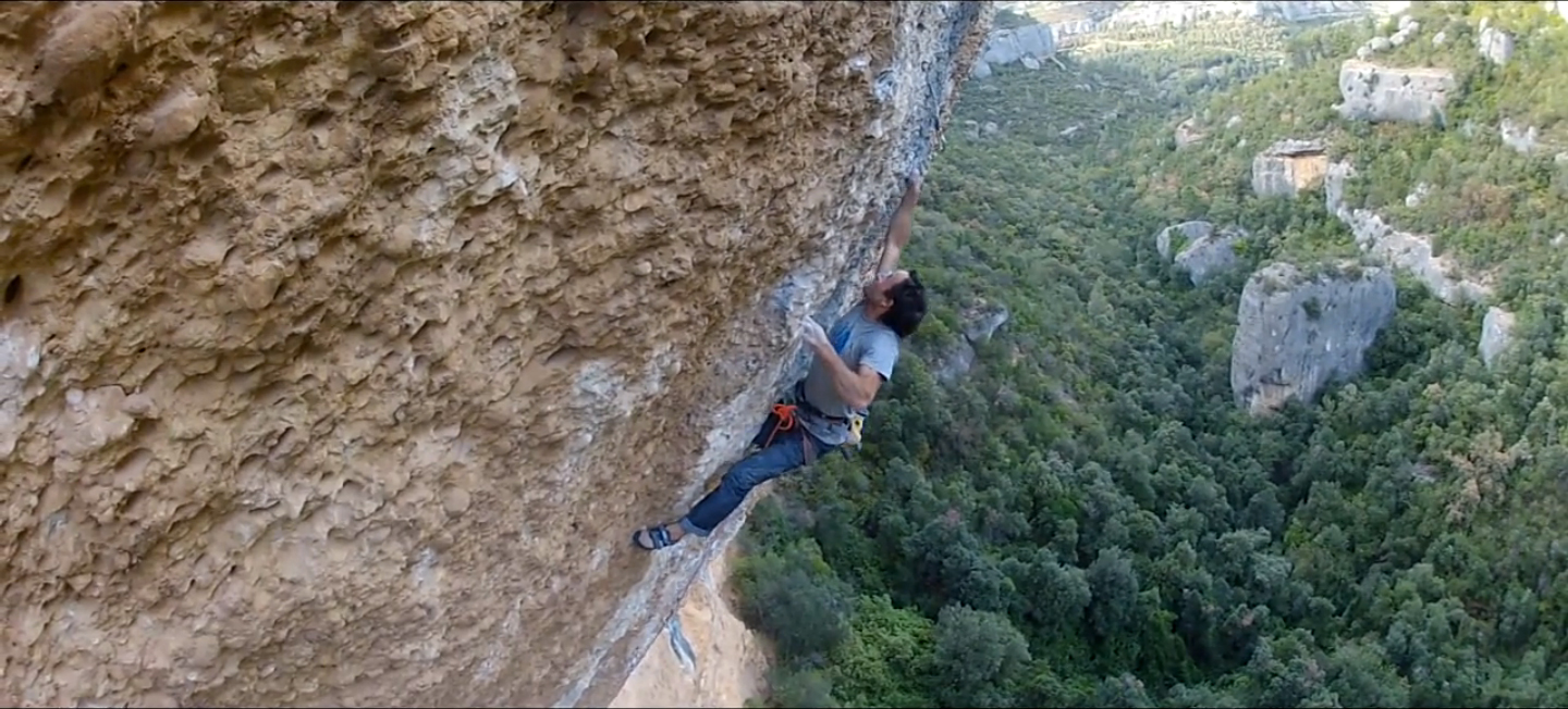 Video escalada deportiva Diego Marsella en Era Vella en Margalef