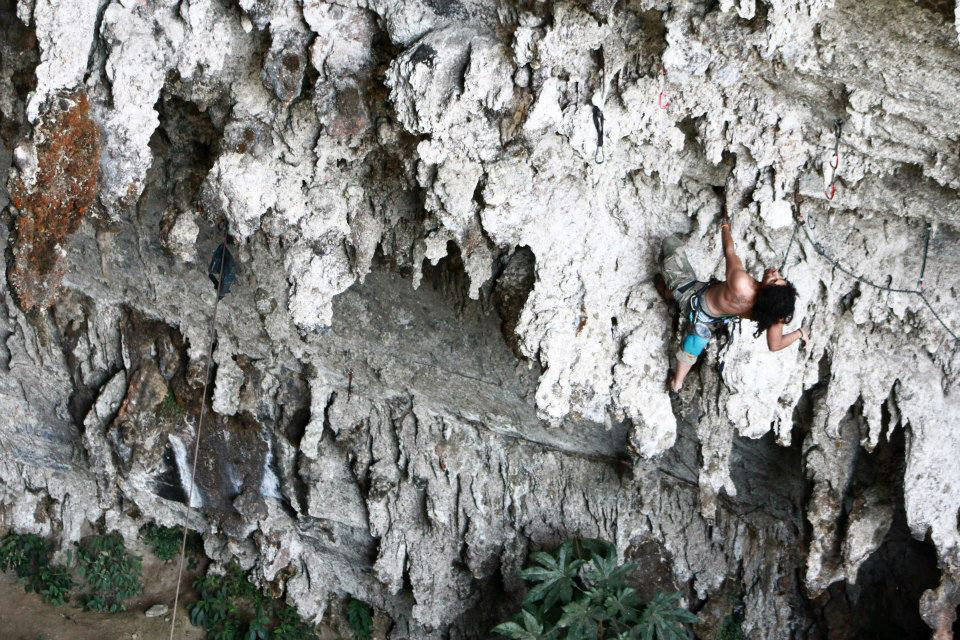 Escalada deportiva en Florian, Colombia - Foto Julian Manrique