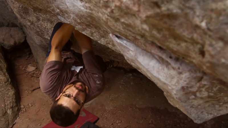 Video escalada Boulder en la Penya del Indi en Menorca