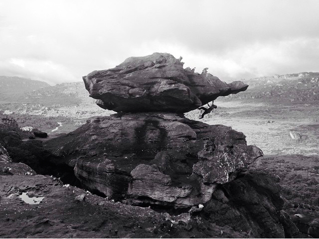 Escalada boulder tepuy Auyantepuy Venezuela | Foto Matthew Irving