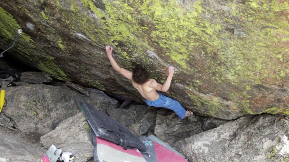 Video Adam Ondra visita RMNP y escala al flash Jade 8b+/V14