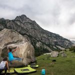 Cavallers, sector de escalada en búlder de los Pirineo Catalanes