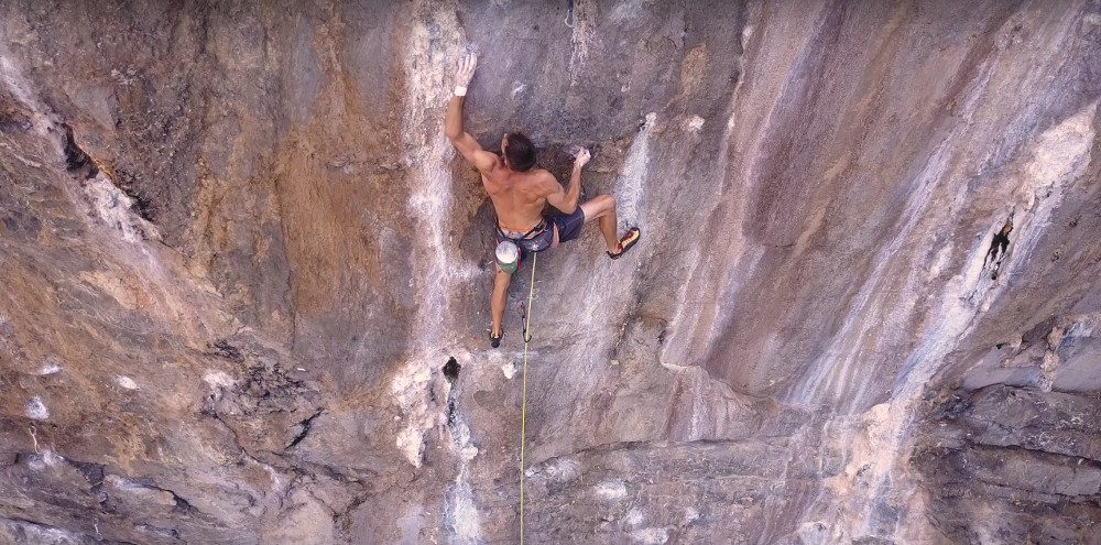 Escalada más dura de la roca en Tailandia