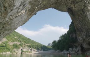 Video Psicobloc; Chris Sharma primer ascenso al Pont-d’Arc en Ardèche