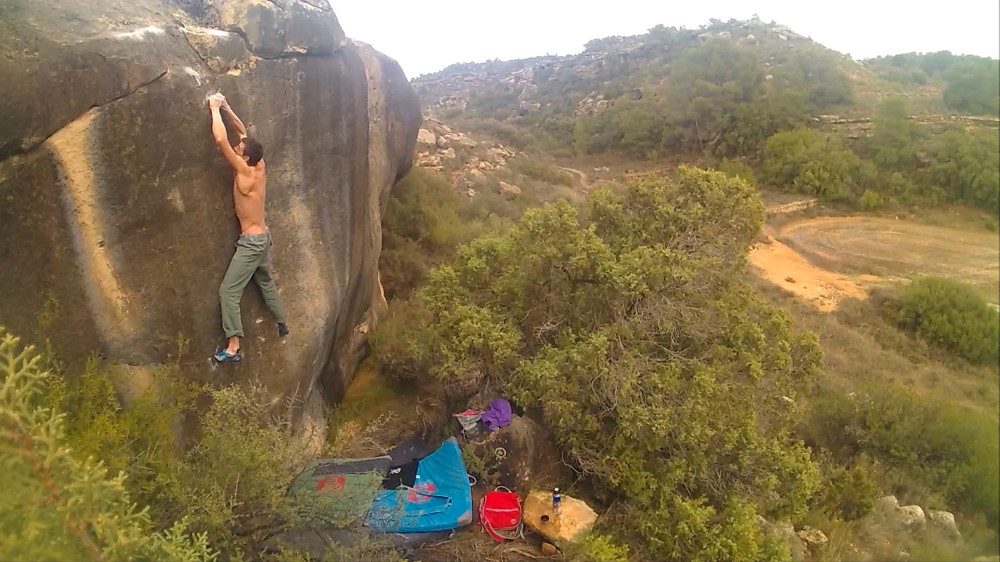 3 Videos de escalada boulder en Alcañiz por Miguel Navarro