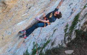 Daniel Woods encadena La Capella 9b en Siurana