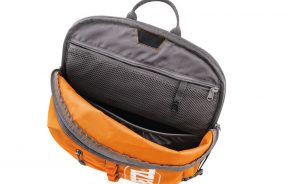 Mochila de escalada Bug 18L de Petzl