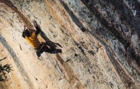 Stefano Ghisolfi encadena La Capella 9b en Siurana