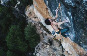 Jon Cardwell encadena La Rambla 9a+ en Siurana - Foto Greg Mionske