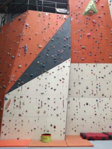 Graviti Climbing Centre - Escalada deportiva y boulder en Asturias