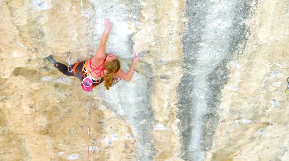 Video escalada deportiva: “Perspectiva” Ascensos de Michaela Kiersch en Oliana