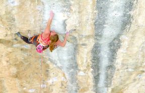 Video escalada deportiva: “Perspectiva” Ascensos de Michaela Kiersch en Oliana