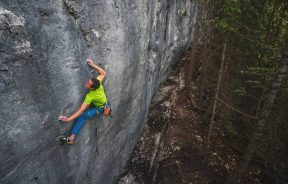 Adam Onda realiza la primera ascensión a Disbelief 9b en Canadian Rockies