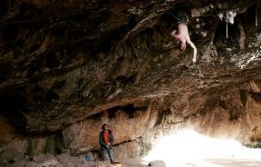 Video escalada deportiva; Adam Ondra y Ofer Blutrich abren rutas en Israel