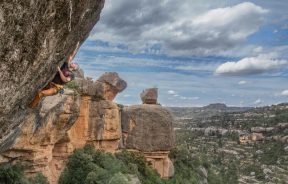 Felipe Camargo encadena Gancho Perfecto 9a+ en Margalef