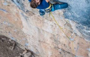 Felipe Camargo encadeno Papichulo 9a+ en Oliana