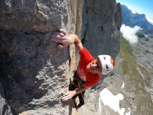 Iker Pou, Eneko Pou y Kico Cerdá abren Rayu 8c L14/600m en los Picos de Europa