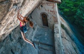 Video de Laura Rogora encadenando Erebor 9b/+ en Arco